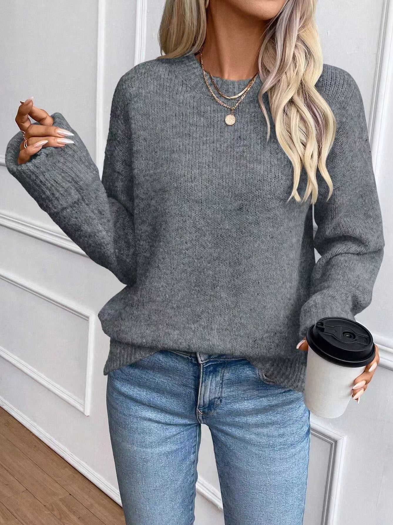 Women's Round Neck Pullover Sweater - Casual