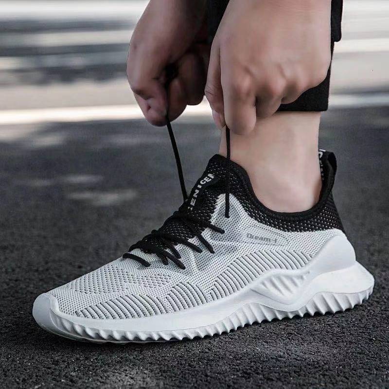 Men's Breathable Mesh Casual Sneakers