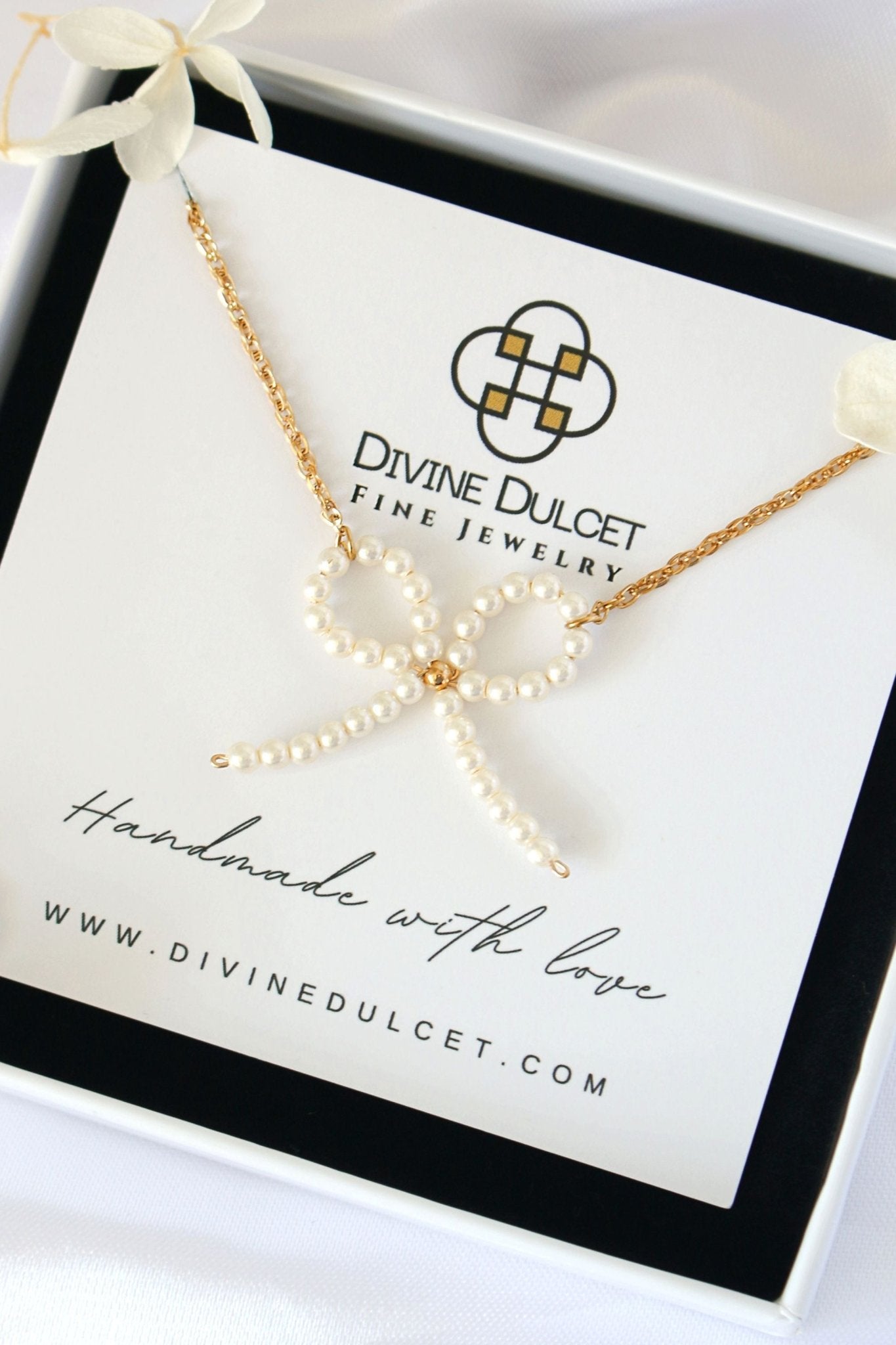 Miss Coquette 24K Gold Pearl Bow Necklace - Romantic Coquette Jewelry - Style Queenz