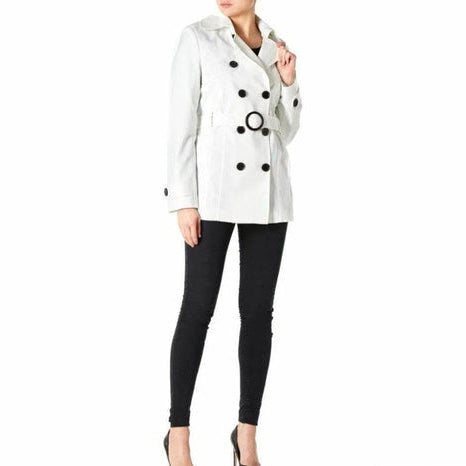 White coat with black buttons worn by a model on a white background